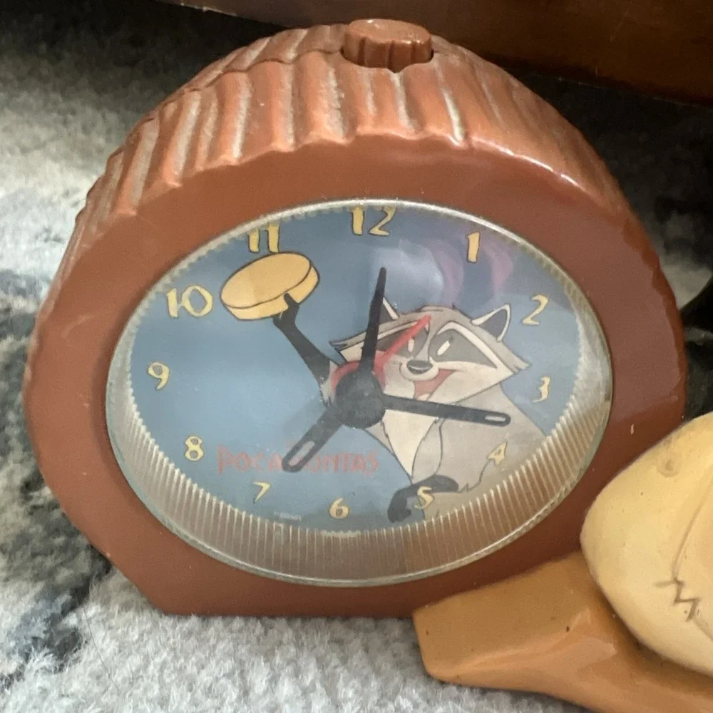1995 Disney's Pocahontas deluxe Musical Pocahontas Alarm Clock Works